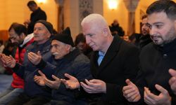 Vali Gül, “Gençlik Uyanıyor, Ailecek Duada Buluşuyor” programına katıldı