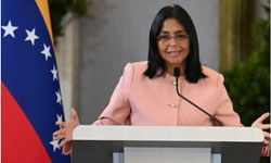  Venezuela’da geçici devlet başkanı Delcy Rodríguez oldu