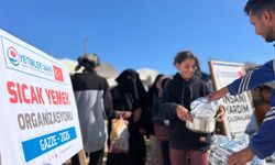 Yetimler Vakfı Miraç Kandili'nde de Gazzelilere günlük sıcak yemek desteğini sürdürdü