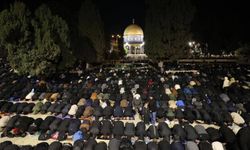 70 bin mümin Aksa'da teravihte buluştu