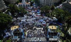 Arjantin'de hükümetin iş yasasını değiştirme planına karşı protesto