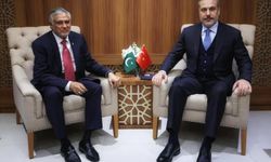 Bakan Fidan Pakistan Dışişleri Bakanı Ishaq Dar ile görüştü