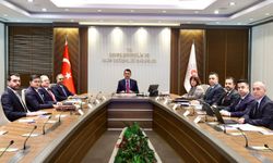 Bakan Kurum D-8 Genel Sekreteri Mahmoud ile görüştü