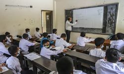 Bangladeş'te Ramazan ayı boyunca ortaokullar tatil edildi