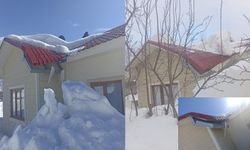 Bingöl’de kar ağırlığına dayanmayan deprem konutlarında çökme