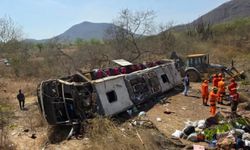 Brezilya’da yolcu otobüsü devrildi: 16 ölü, 44 yaralı