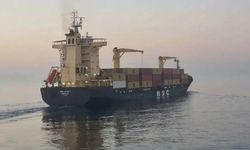 Çanakkale Boğazı’nda fırtına nedeniyle transit gemi trafiği durduruldu