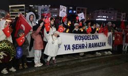 Çocuklardan "Hoş geldin Ramazan" yürüyüşü