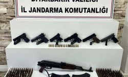 Diyarbakır'da çok sayıda silah ve mühimmat ele geçirildi