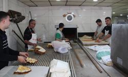 Hem ibadet hem hizmet: Fırıncıların Ramazan mesaisi