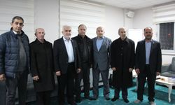 HÜDA PAR Genel Başkanı Yapıcıoğlu depremzede muhtarlarla buluştu