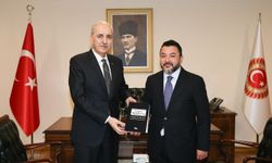 ICYF Başkanı Ayhan, Gazze Mahkemesi nihai kararını TBMM Başkanı Kurtulmuş’a takdim etti