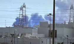 İran, Katar'daki ABD'ye ait erken uyarı radarını imha etti