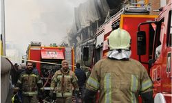 İran’da helikopter sebze-meyve haline düştü