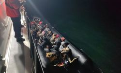 İzmir açıklarında 40 düzensiz göçmen yakalandı