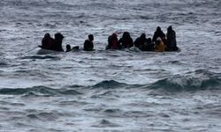 İzmir açıklarında göçmen botu battı: 3 ölü, 4 kişi kayıp