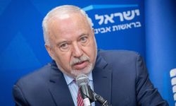 Lieberman itiraf etti: israil hiç bu kadar yalnız ve bağımlı olmamıştı