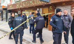 Malatya'da gündüz vakti kuyumcuda silahlı soygun girişimi