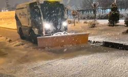 Malatya'da karla mücadele çalışmaları sürüyor