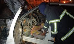 Mardin’de park halindeki otomobilde yangın çıktı 