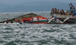Nijerya'da tekne battı: 14 ölü, onlarca kayıp