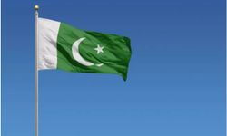 Pakistan’da otobüs ile tır çarpıştı: 11 ölü, 8 yaralı