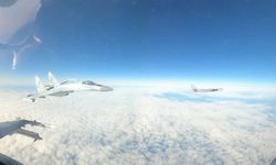 Rusya ve ABD savaş uçakları Alaska açıklarında karşı karşıya geldi