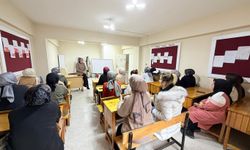  Siirt'te ÇATOM kursiyerleri tütünün zararları hakkında bilgilendirildi