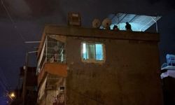 Adana’da bir binanın damında torpillerin patlaması sonucu 1 kişi hayatını kaybetti