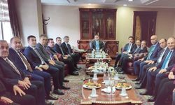 Bakan Gürlek HSK üyeleri ve personeliyle bir araya geldi