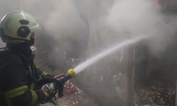 Batman'da metruk evde çıkan yangın paniğe neden oldu