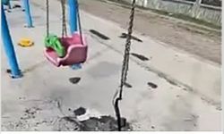 Çocuklar için yapılan parklar bir yılda kullanılamaz hale geldi