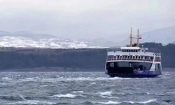 Fırtına nedeniyle Gökçeada ve Bozcaada feribot seferleri iptal edildi