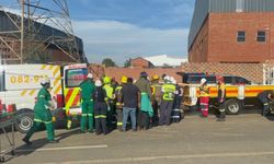 Güney Afrika'da inşaat halindeki bina çöktü: 8 ölü, 3 yaralı