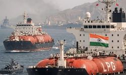 Hindistan'a ait LPG tankerleri Hürmüz Boğazı'ndan geçti