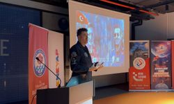 HÜRKUŞ pilotu Özpala Trabzon’da gençlerle buluştu
