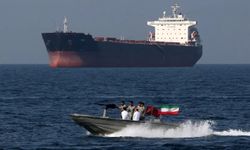 Hürmüz Boğazı’ndan son 48 saatte 7 gemi geçti