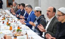 İçişleri Bakanı Çiftçi, Konya’da Kur’an kursu öğrencileriyle sahur yaptı