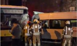 İETT otobüsü ile servis minibüsü çapıştı