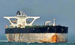 İran'dan ABD'nin "petrol satışına izin" açıklamalarına yanıt