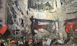 İran'dan misilleme: Tel Aviv ve Hayfa'ya yüzlerce füze atıldı