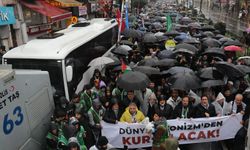 İşgal rejimi ve ABD saldırılarına karşı İstanbul'da yürüyüş