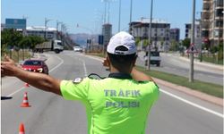 İzmir’de otobüsün önünü kesen taksiciye 182 bin TL ceza