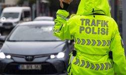 İzmir’de trafik denetimlerinde 29 bin 410 TL ceza