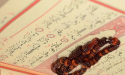 Kadir Gecesi bu gece idrak edilecek: Müminler dualarla ihya edecek