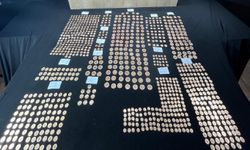 Kahramanmaraş'ta piyasaya sürülmek istenen 977 parça sahte altın ele geçirildi