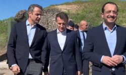 Macron: Fransız uçak gemisi Charles de Gaulle Kıbrıs yakınlarına ulaştı