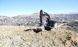 Malatya'nın kırsal mahallesinde yeni yol çalışması