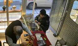 Mardin’de kuyumcudan 60 bin liralık yüzük çalındı: O anlar güvenlik kamerasına yansıdı