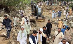 Pakistan'da şiddetli yağışlar can kayıplarına yol açtı: 14 ölü, 44 yaralı